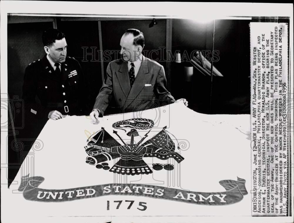 1956 Press Photo General Webster Anderson, Arthur DuBois Inspect Navy Flag, D.C.