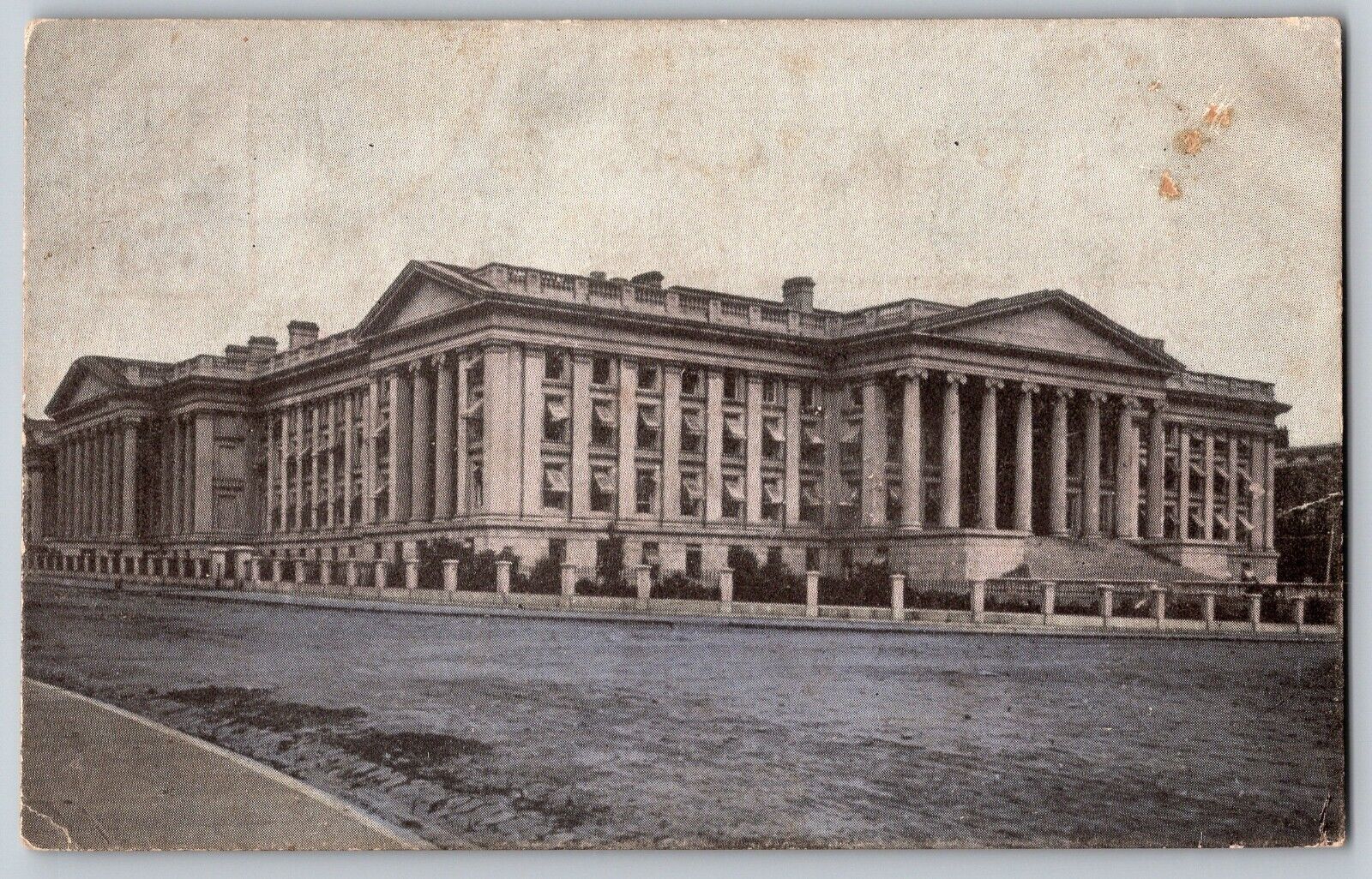 Washington WA - Treasury Building at Pennsylvania Avenue - Vintage Postcard