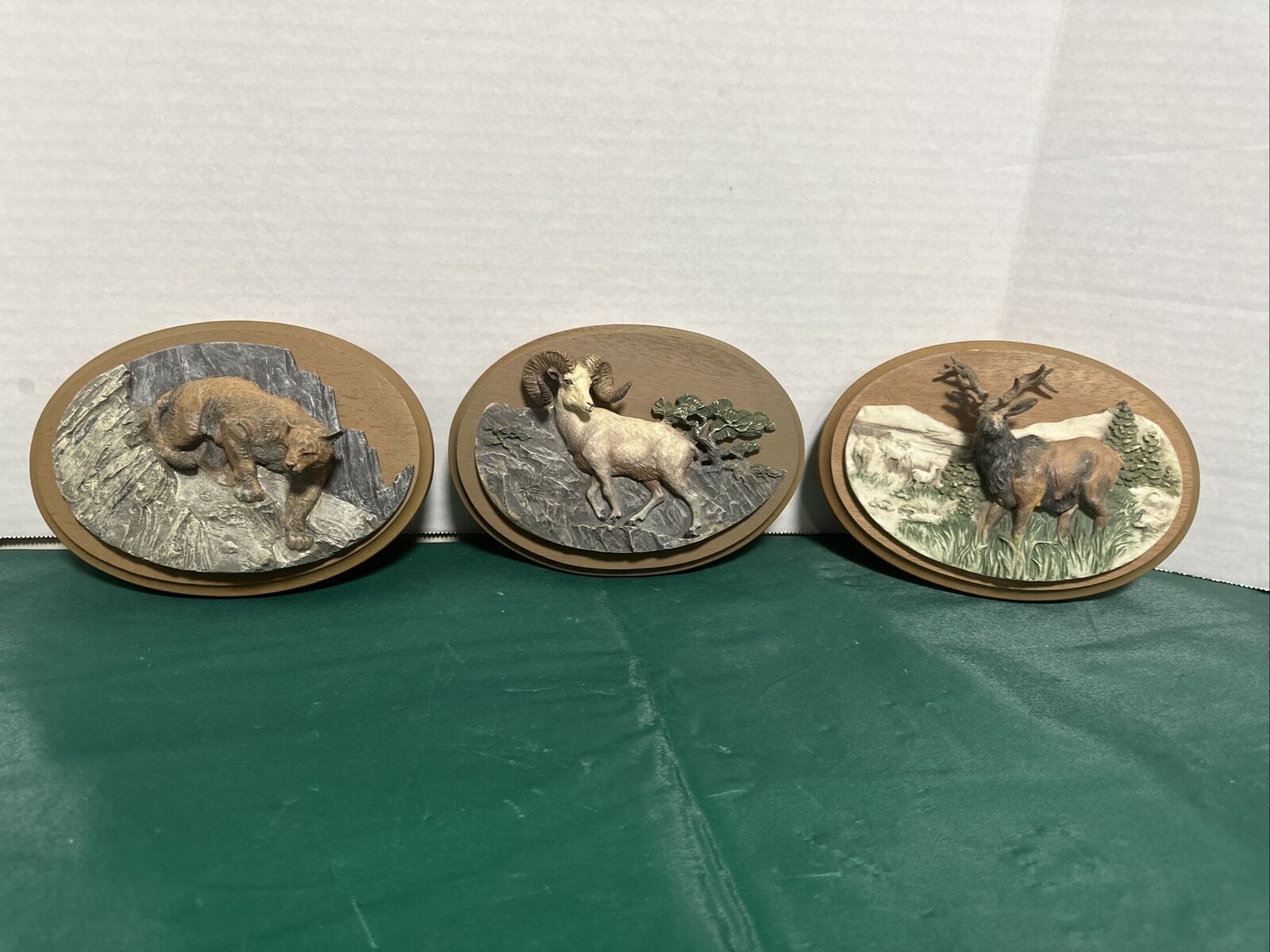 3 Avon 1987 / 1988 Fine Collectibles 3D Wildlife Wall Plaques Ram Cougar Elk