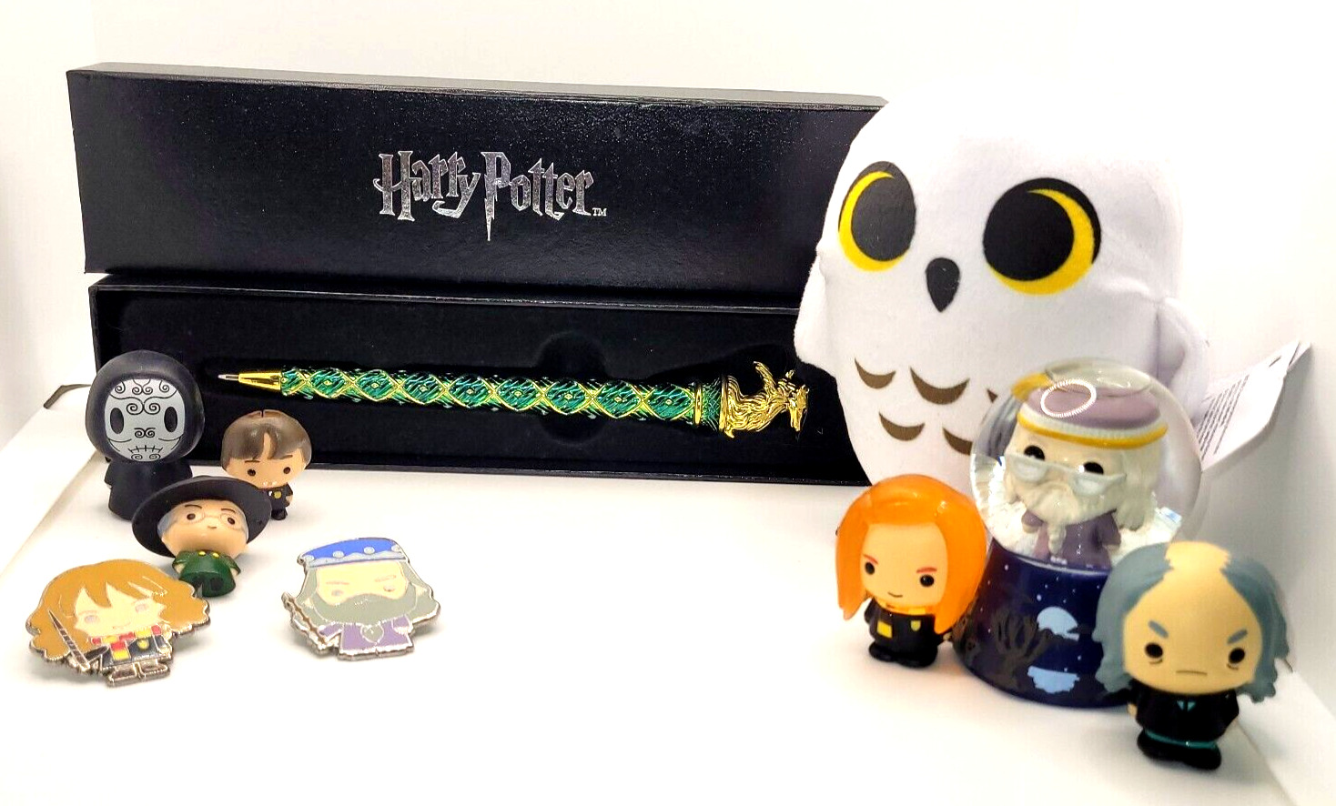Harry Potter Mixed Lot Of 10 Mini Figures, Pins, Plush & Pen