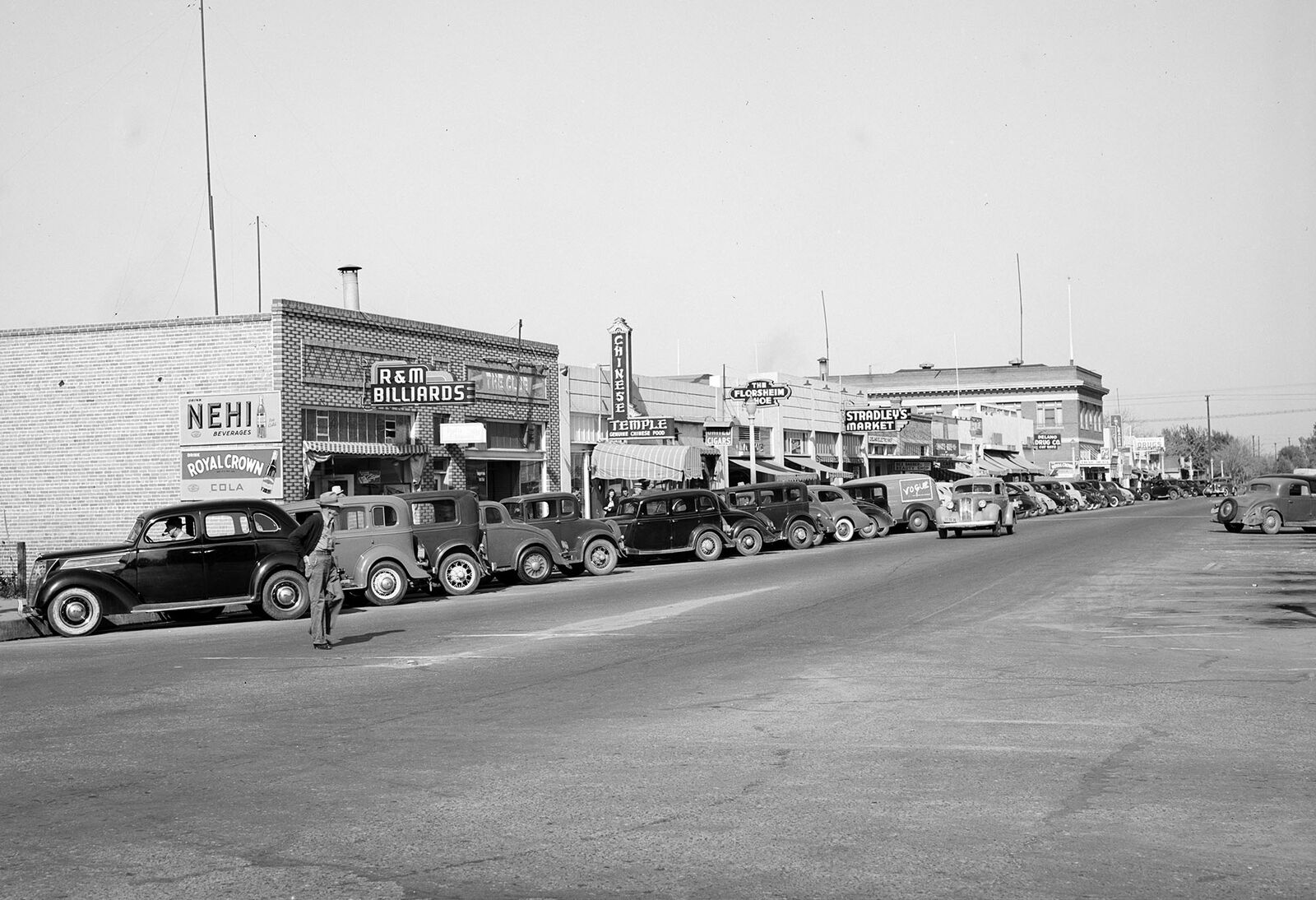 1940 Main Street, Delano, California Old Photo 13\