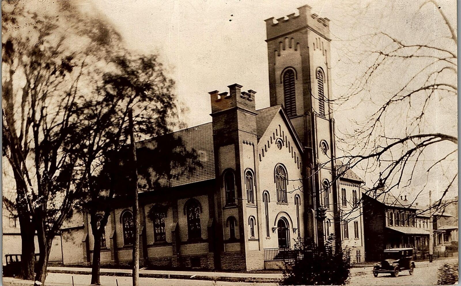 1931 STILES PENNSYLVANIA CHURCH AUTOMOBILES STREET VIEW RPPC POSTCARD 36-191