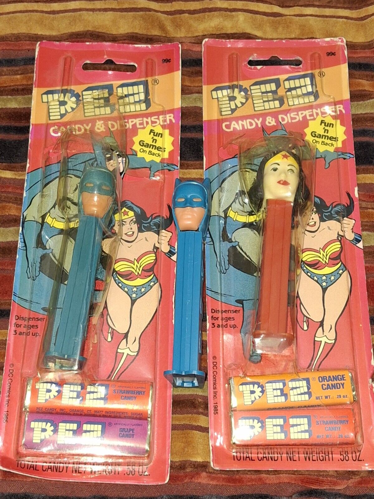 Vintage 1985 BATMAN & Wonderwoman Pez Dispenser wth Candy- Factory Sealed