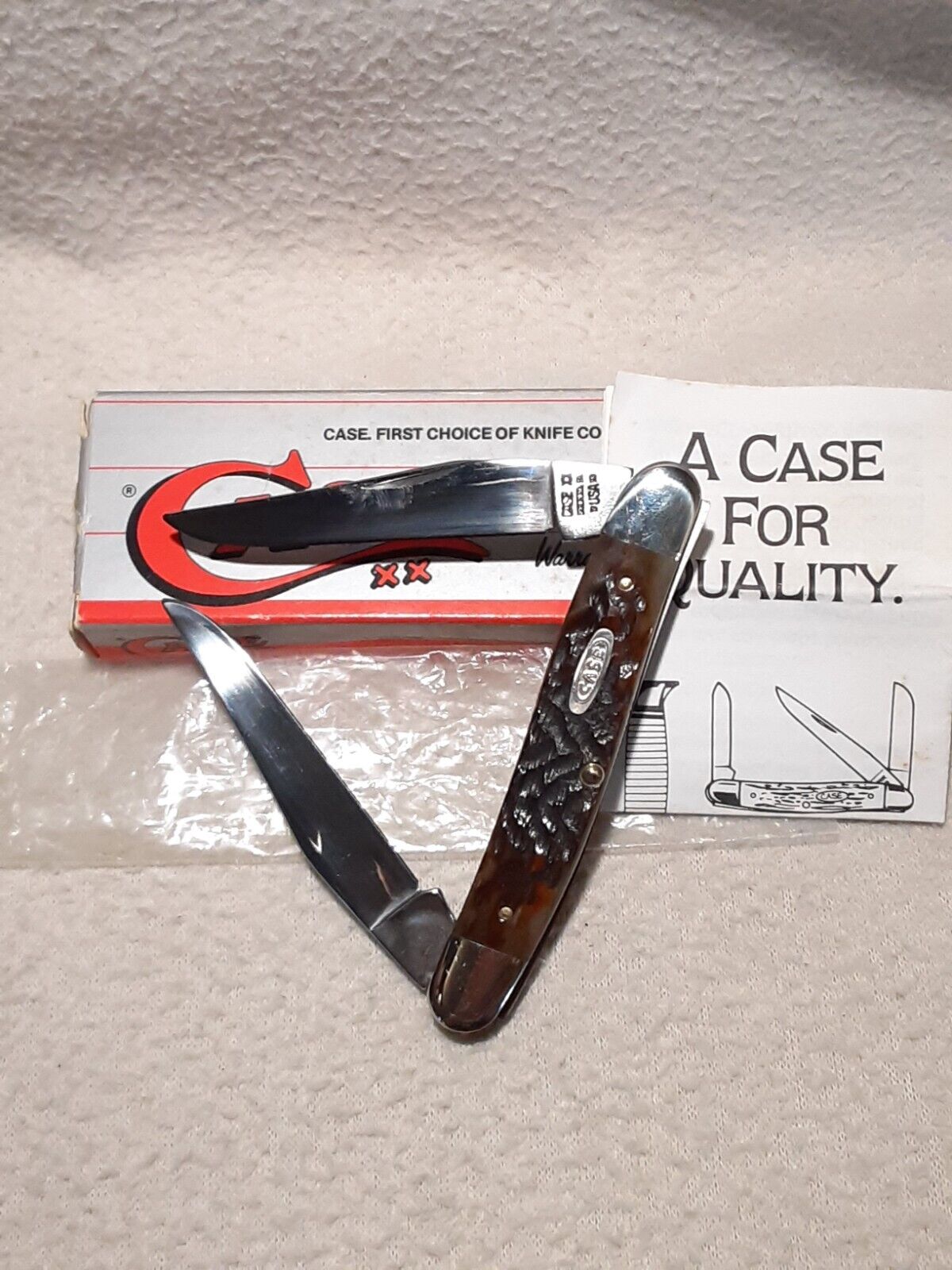 1993 CASE XX MUSKRAT FOLDING KNIFE W BOX & PAPERS UNUSED