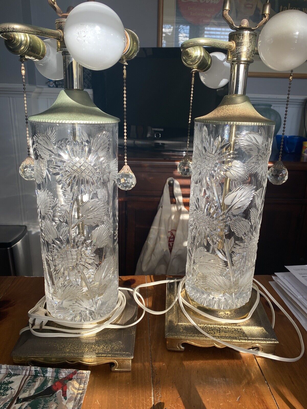 Pair Hollywood Regency Style Dresden Signed Crystal Etch Floral Lamps ship/local