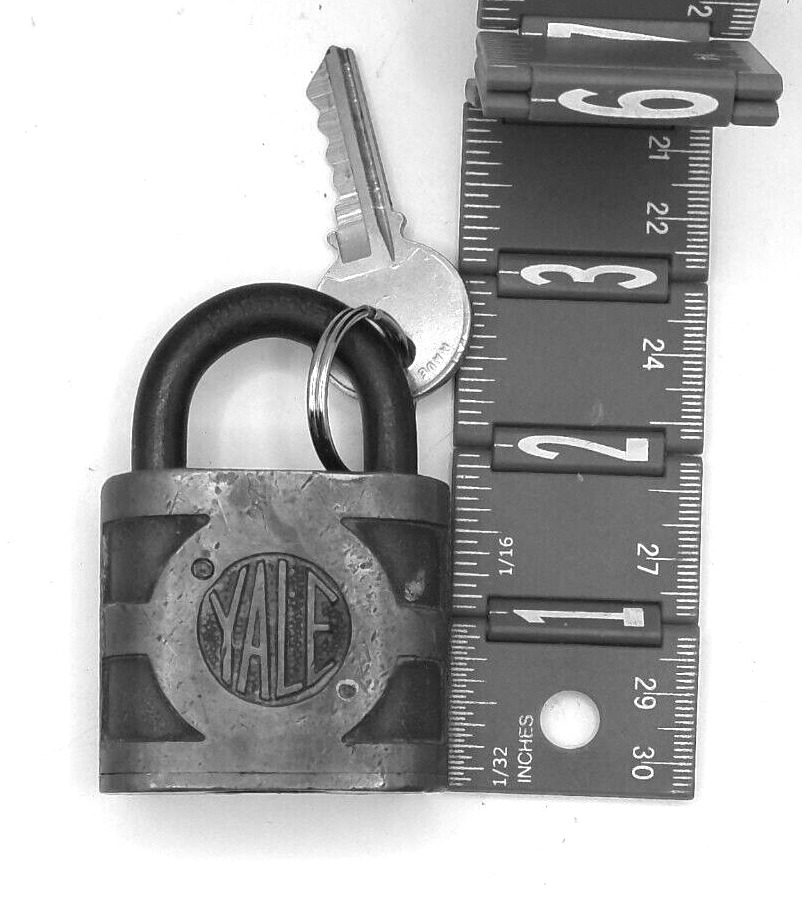 Vintage YALE Padlock with working key