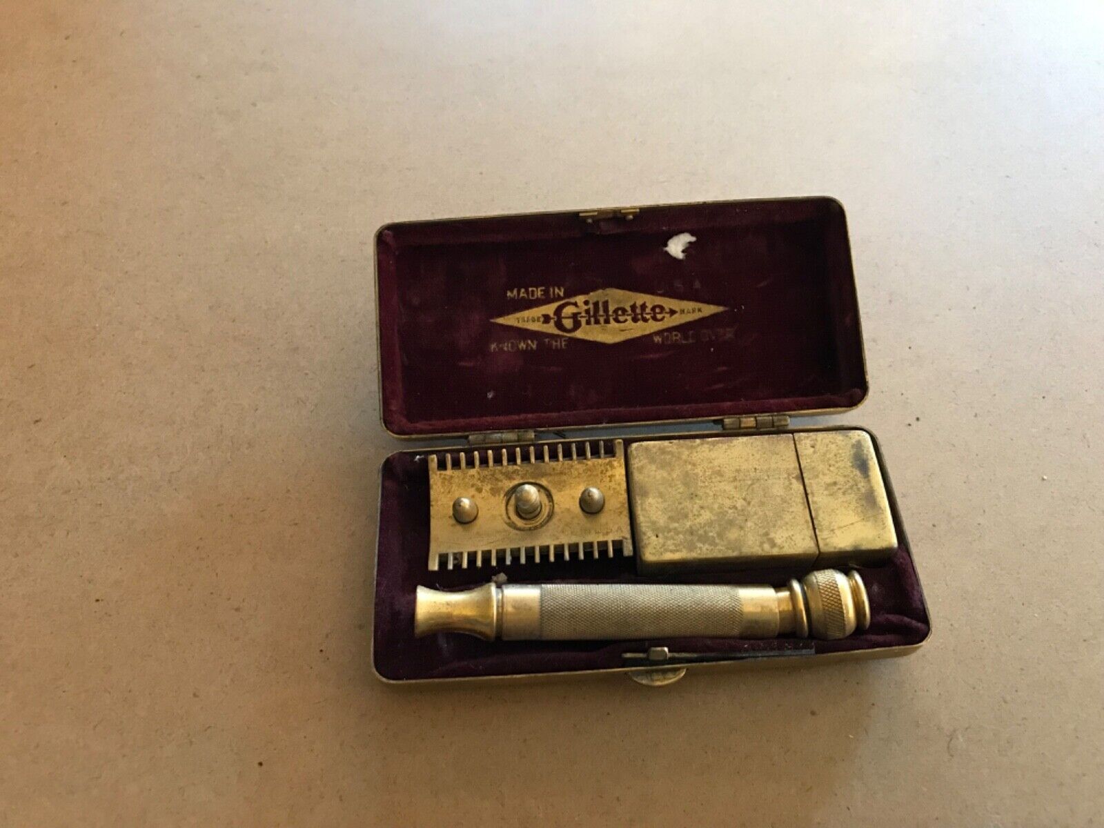 Orig.1920s GILLETTE Razor TUCKAWAY Travel Kit    Case +blades