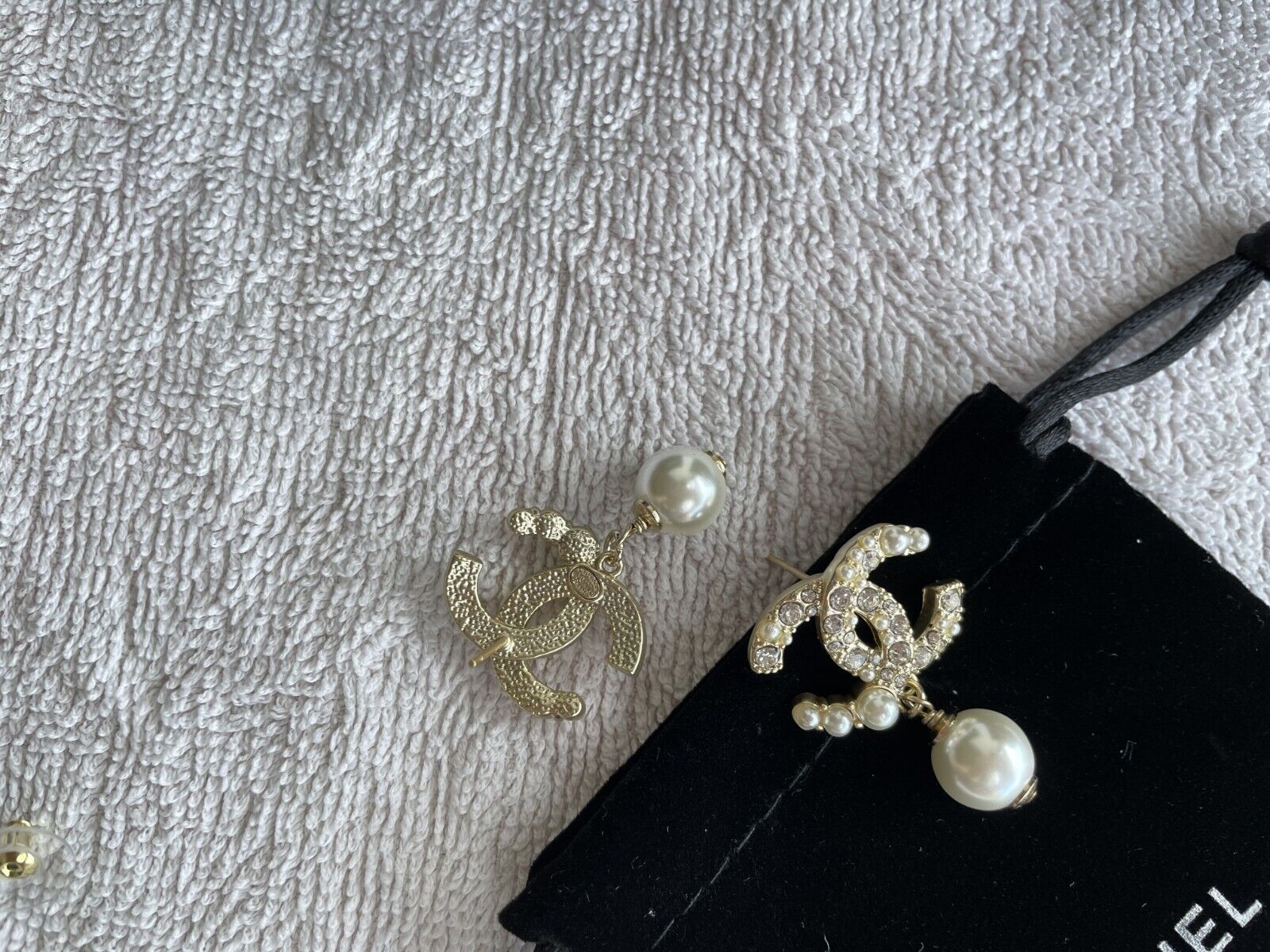 AUTHENTIC CHANEL Gold CRYSTALS EARRINGS