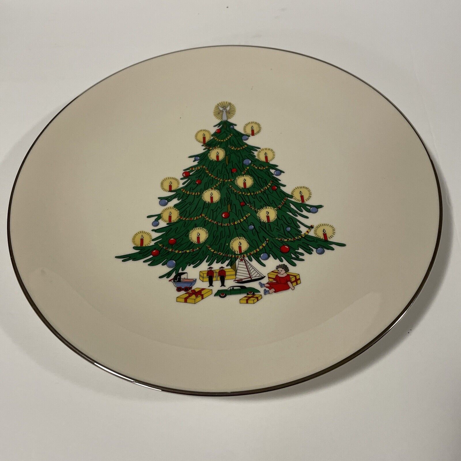 TRIOMPHE 8” Christmas Plate With Gold Trim.  Rare Plate In Very Good Condition.