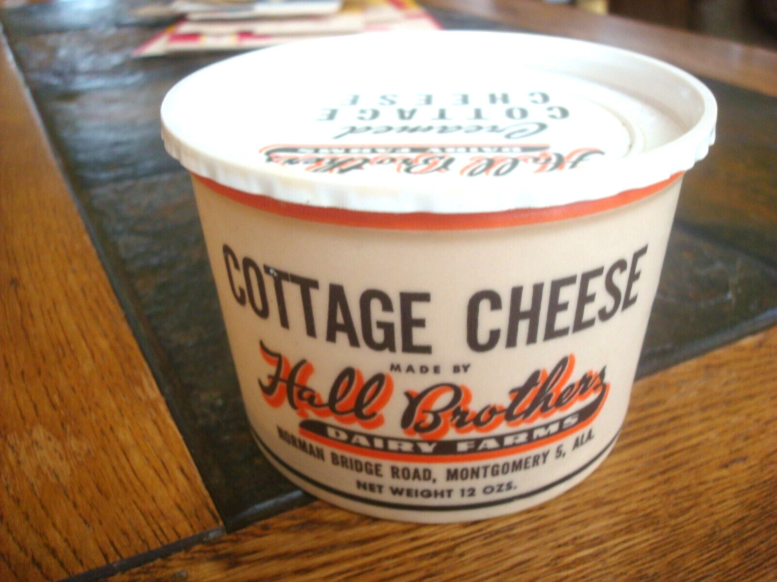 Vintage HALL BROTHERS DAIRY FARMS COTTAGE CHEESE Carton Container Box MONTGOMERY