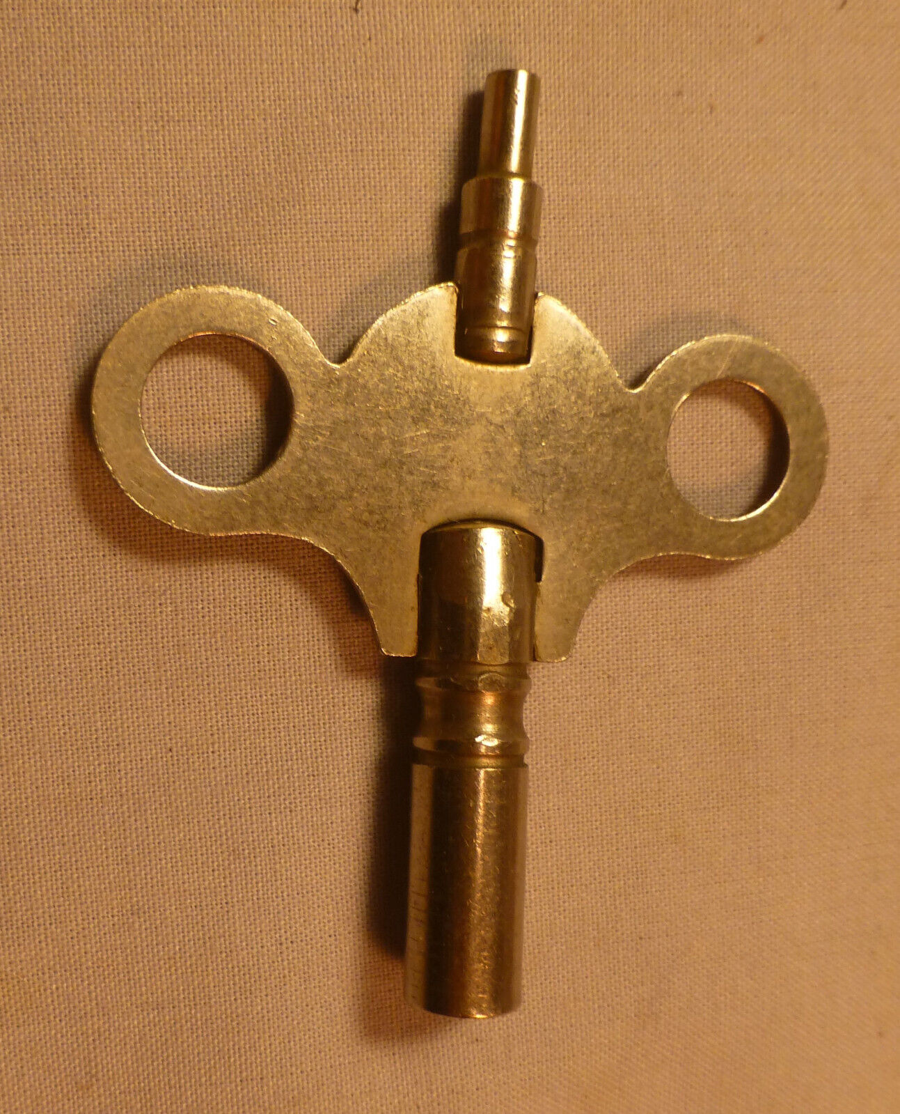 A Clock Key for SESSIONS  Mantle Clocks  -BEST OFFER-