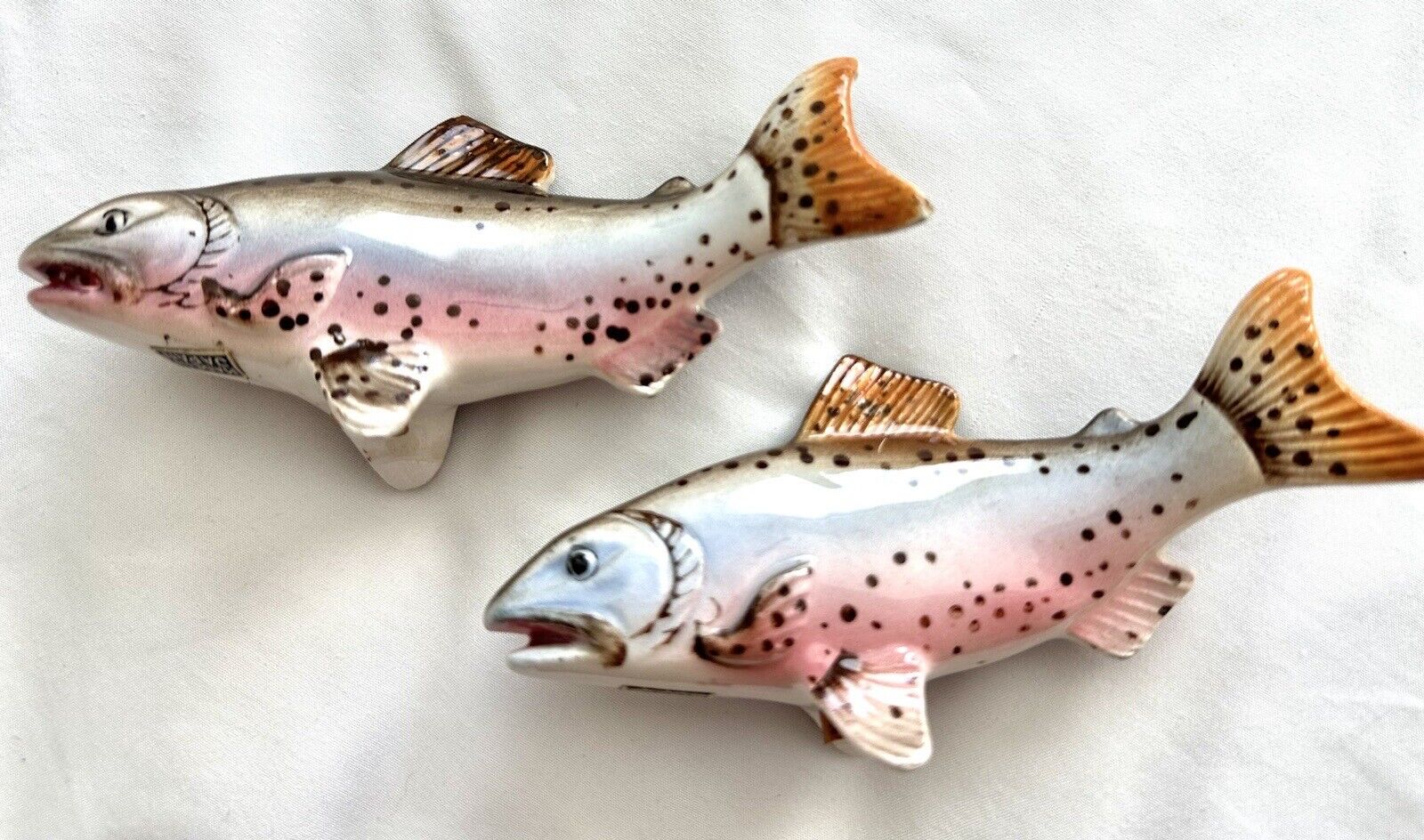 Collectible Vintage Antique Animal Fish Fishing Ceramic Salt & Pepper Shakers