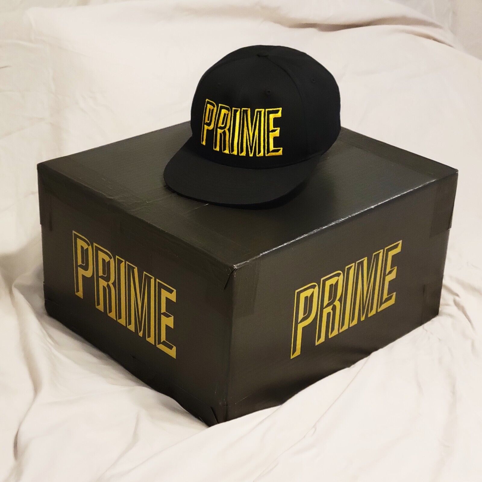 Prime 1 Billion Gold Bottle Event Surprise Box *UNOPENED* Limited Edition 1/300