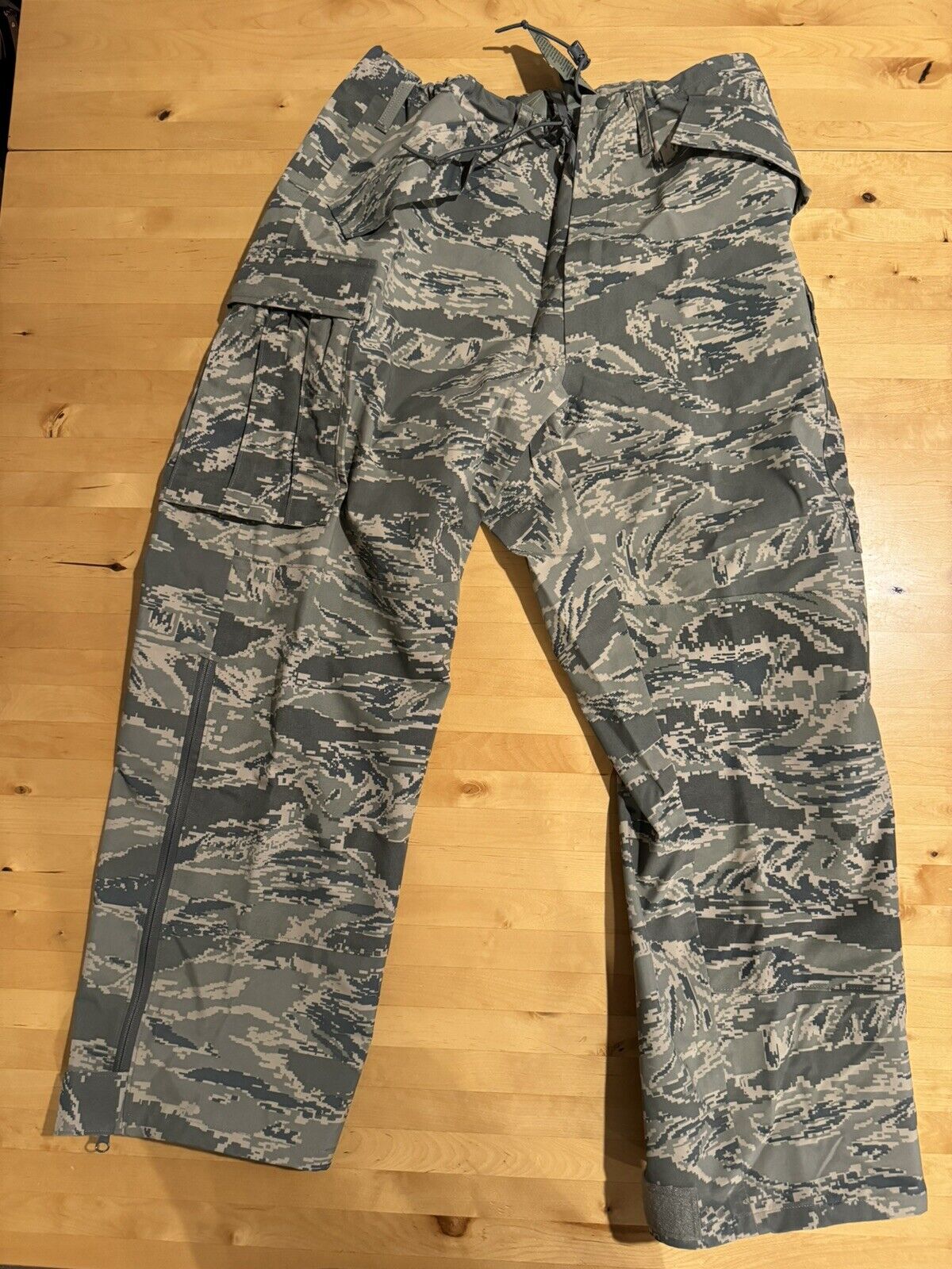 Air Force ABU Camo Gore-Tex Pants - Wet Cold Military Trousers - LARGE REGULAR