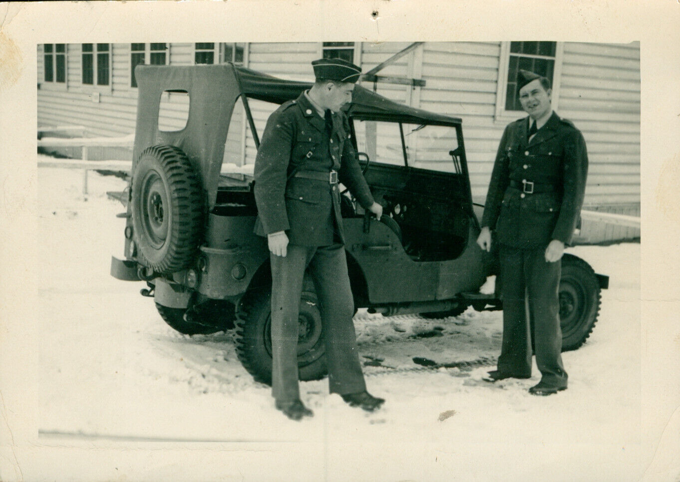 1942 WWII US Army soldier\'s Fort McCoy WI Photo #9 me, buddy & Jeep