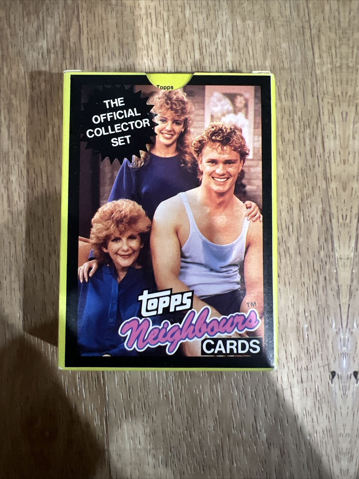 Topps Neighbours Official TV Trading Cards Set No’s 1 to 33