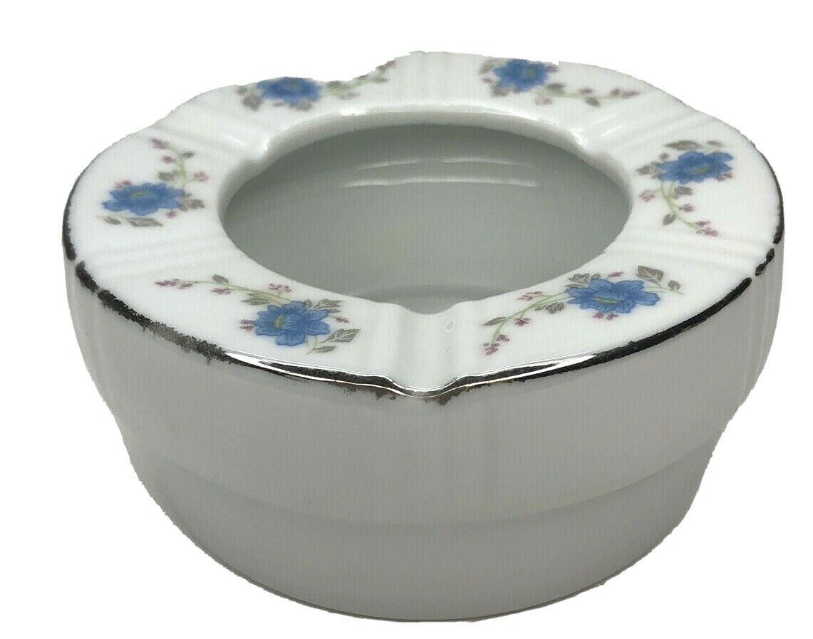 Vintage Porcelain Ashtray Blue White Floral Deep Round Mid Century Retro 4\