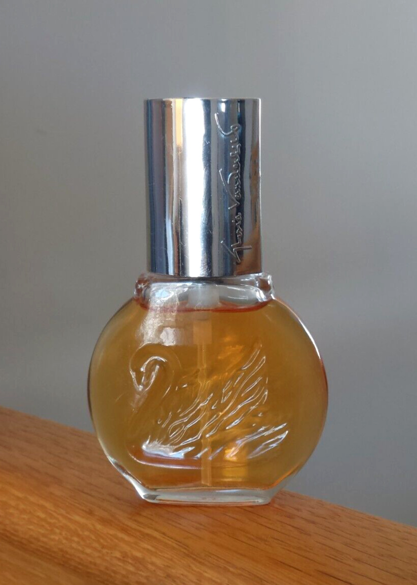 Vintage Gloria Vanderbilt Eau de Toilette 1 fl oz Swan Spray Bottle Full - NEW