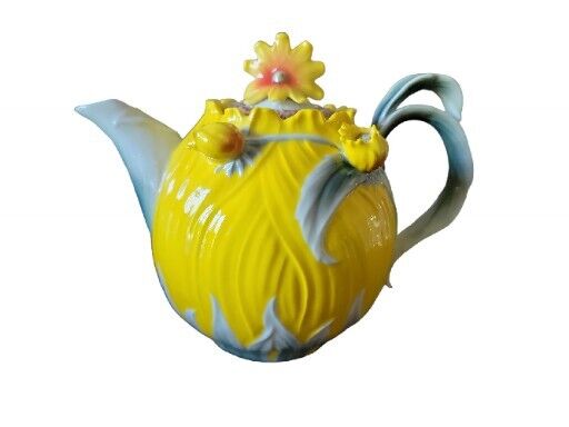 Pier One Teapot Hand Painted Porcelain Yellow Daisy Flower  