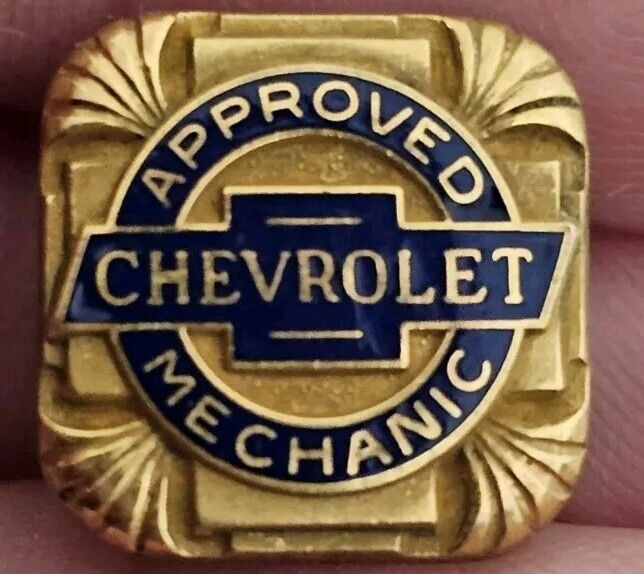 Vintage 1940's Approved Chevrolet Mechanic Lapel Button Pin