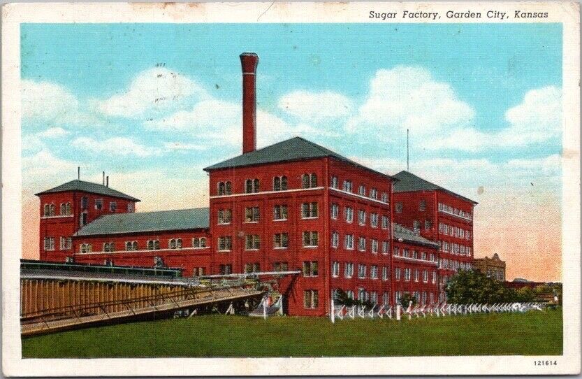 GARDEN CITY, Kansas Linen Postcard \