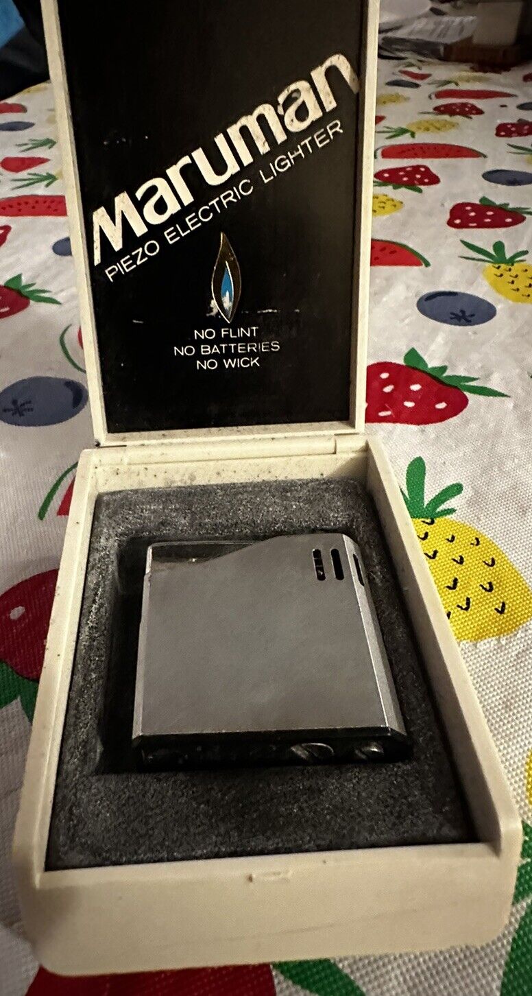 Vintage Maruman Piezo Electric Lighter Silver with Display Box