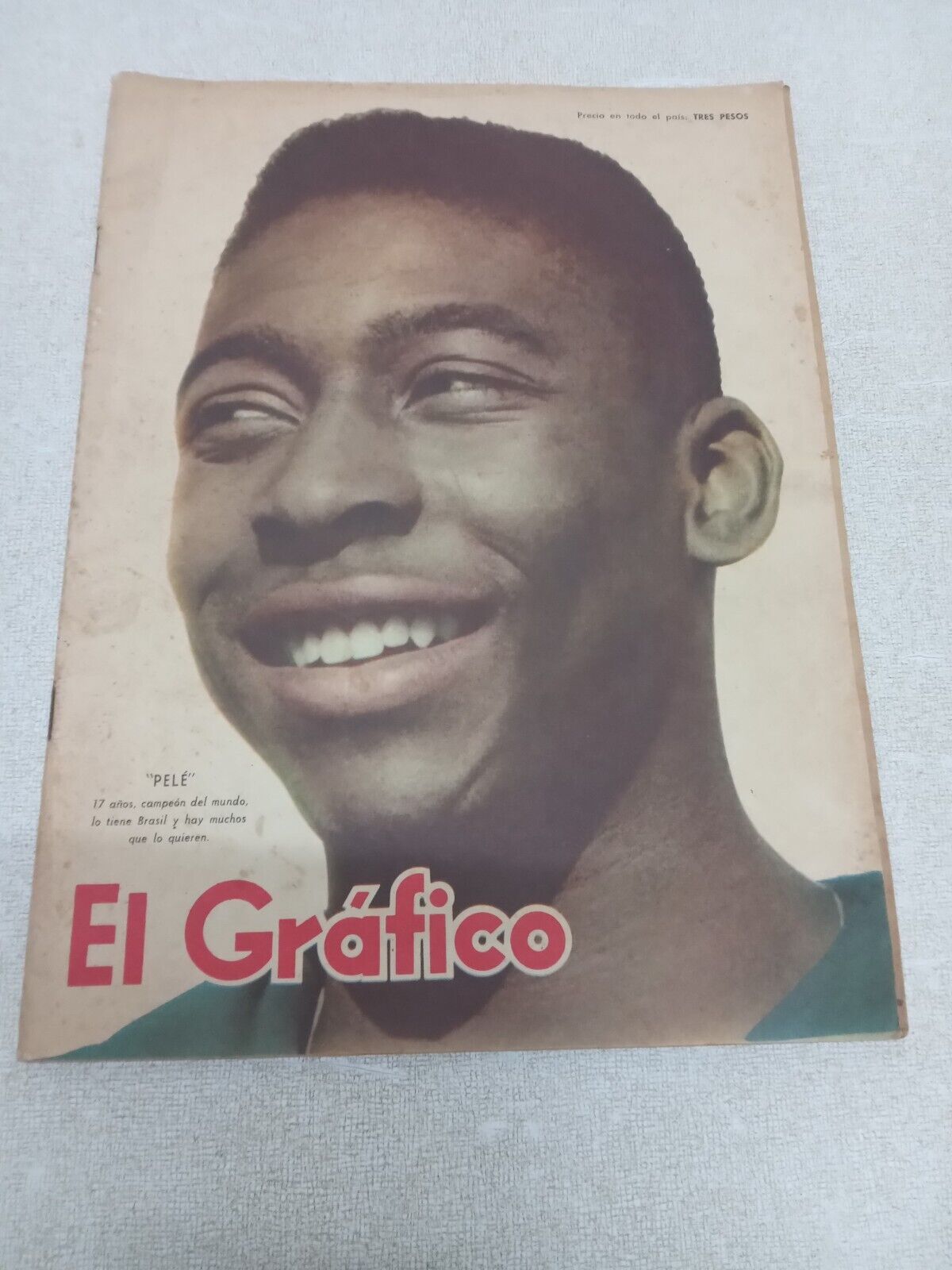 PELE ROOKIE FIRST COVER OF EL GRAFICO MAGAZINE ARGENTINA FOOTBALL  YEAR 1958..