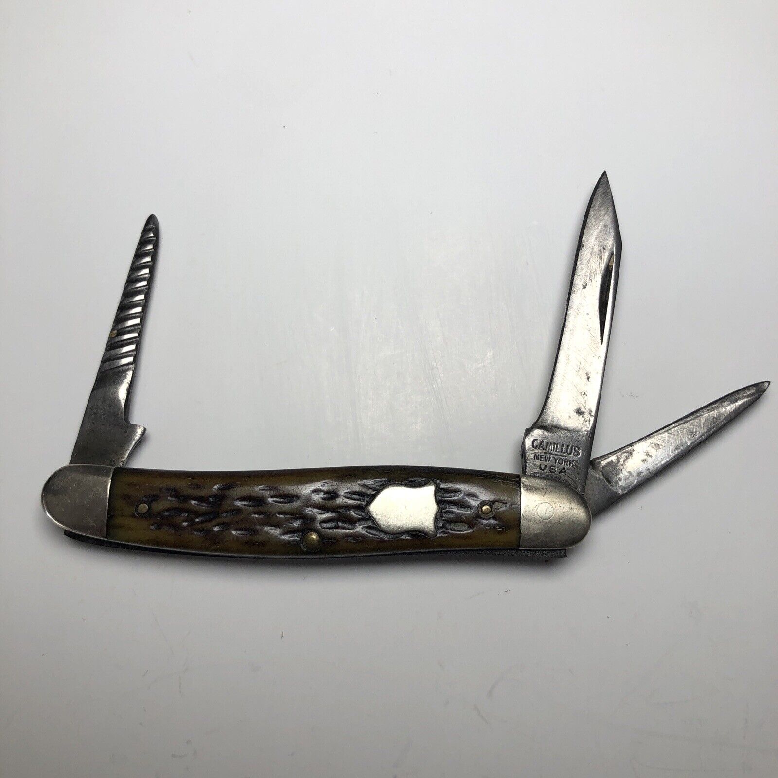 Vintage Camillus New York USA #64 3-Blade Pocket Knife Clip Point 2-1/8” - 505