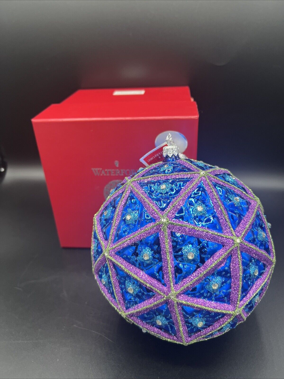 Waterford Times Square Masterpiece Ball 2017 Gift Of Kindness 6” Blown Glass