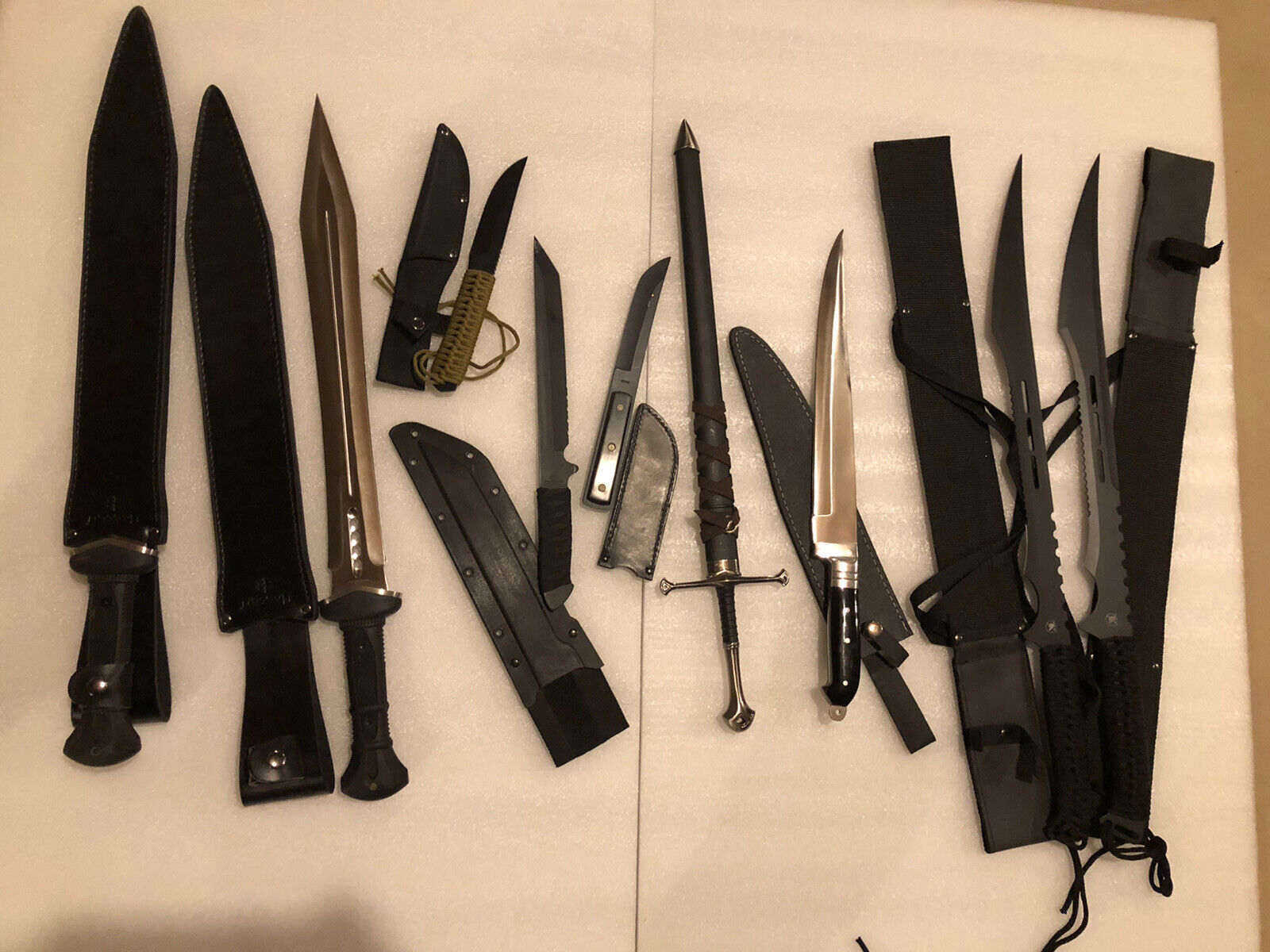 Lot of 8 Knives & Swords - Honshu UC3431 Gladiator, etc.