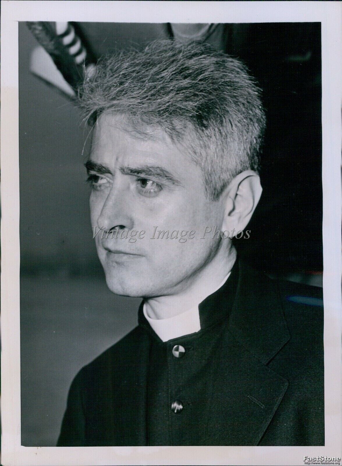 1940 Reverend Henri Renard Jesuit Priest Arriving In Nyc Religious Photo 6X8