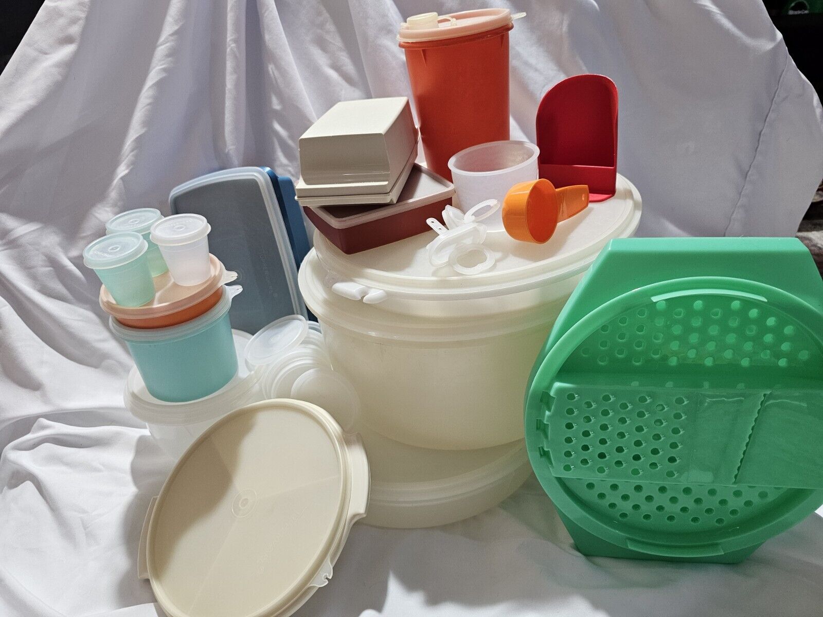 Tupperware Vintage 45pc Lot Butter Dish Sandwich  Grater Containers Lids Misc