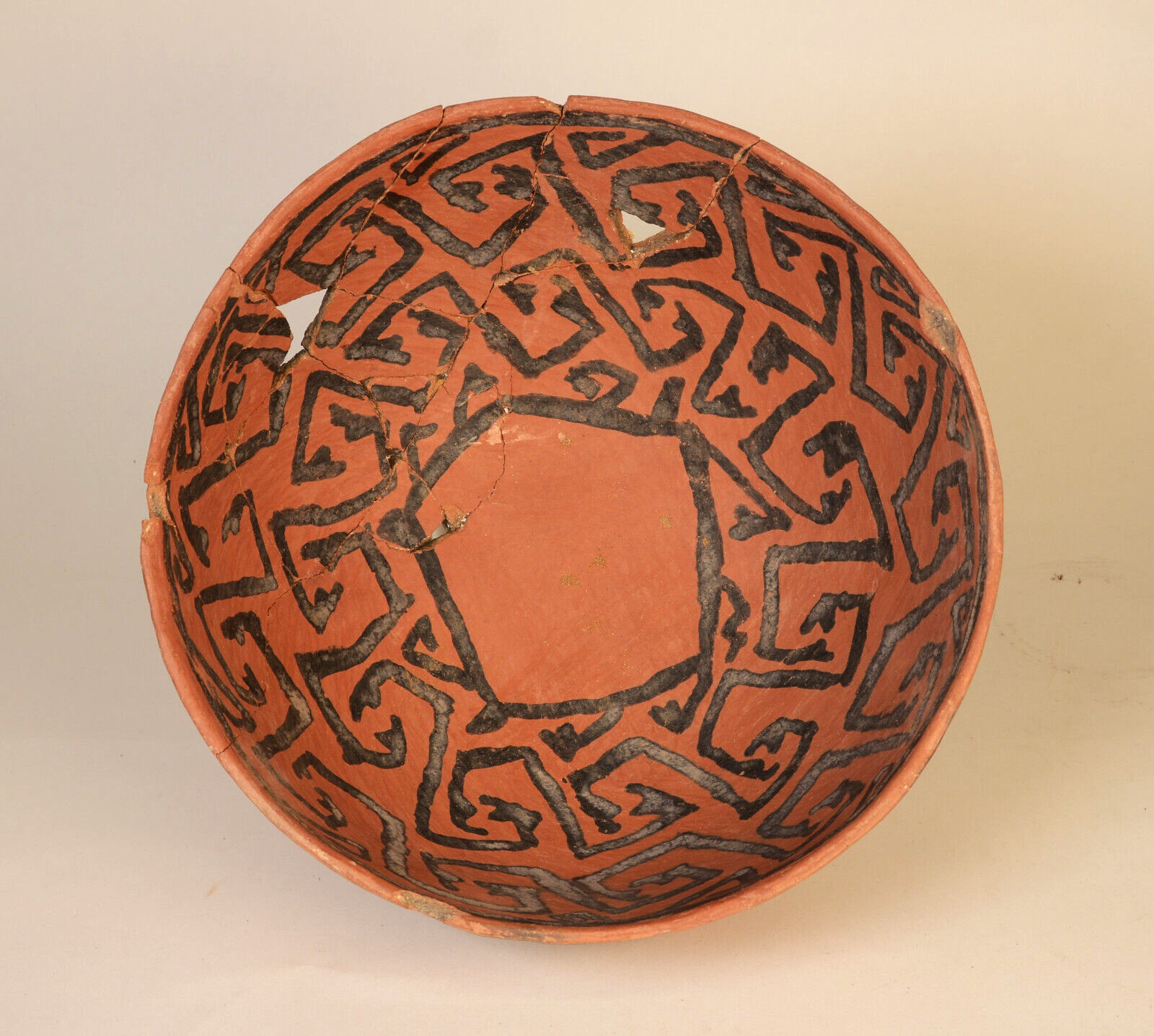 Anasazi pottery bowl. black on red ca 1100 AD   4.5\