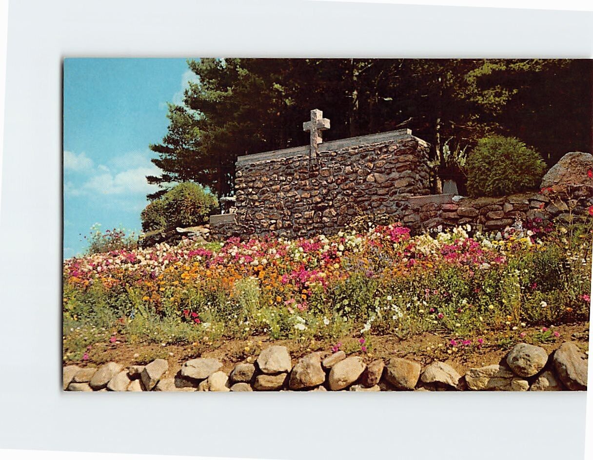 Postcard Garden of Remembrance Cathedral of the Pines Rindge New Hampshire USA