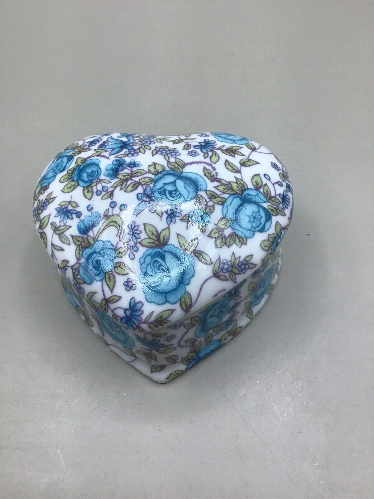 VTG White Porcelain Trinket Box With Hand Painted Blue Flowers. Sweet Design.