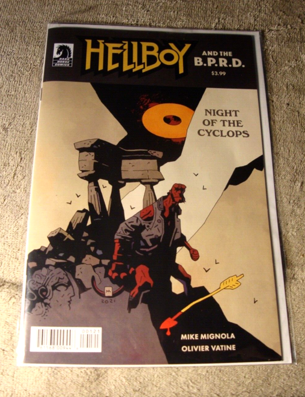 HELLBOY AND BPRD - NIGHT OF THE CYCLOPS #1 COVER B VARIANT - BAGGED & BOARDED
