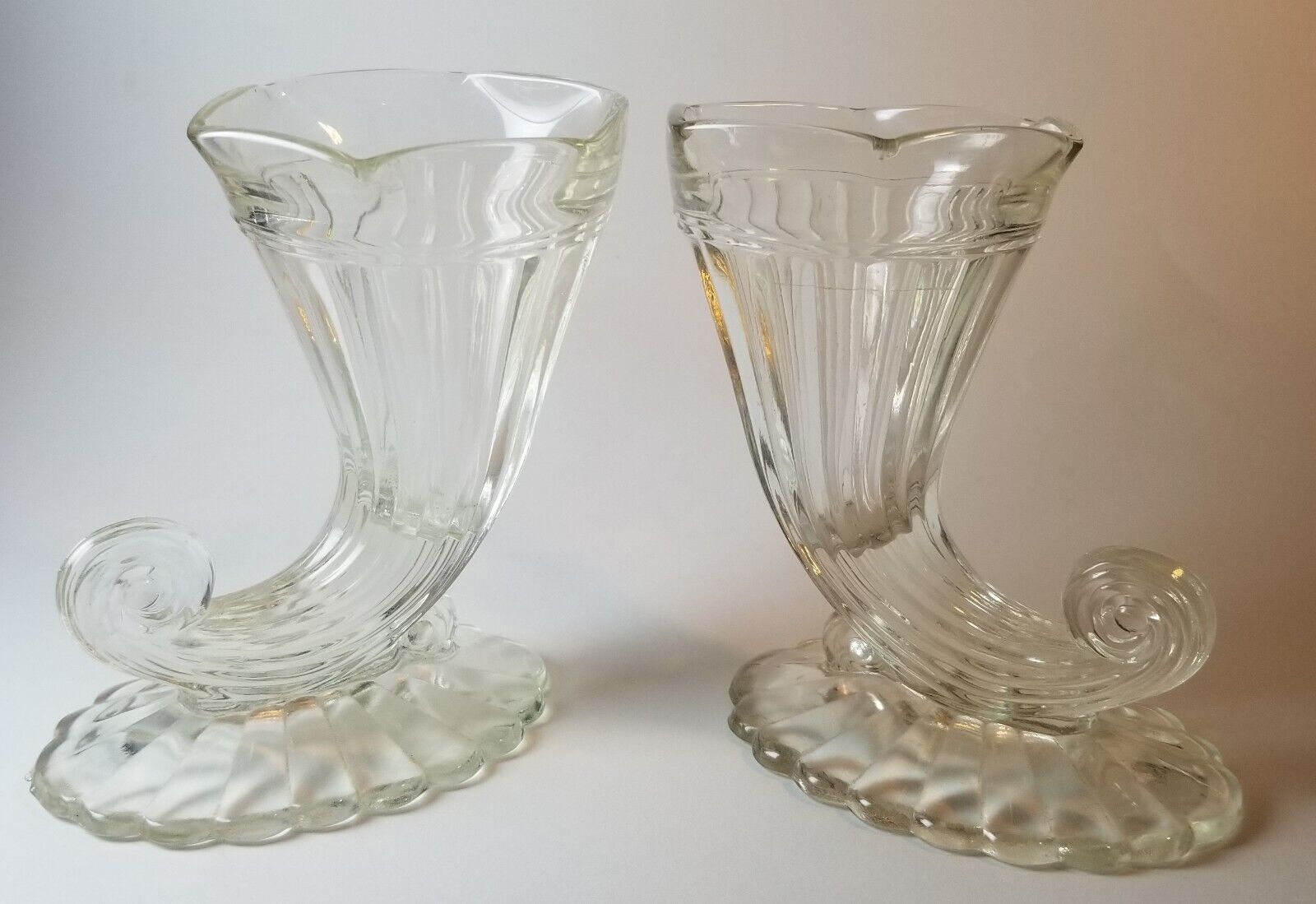 1930s Jeannette Glass Depression Vases Cornucopia Matching Pair Vtg Rare Elegant