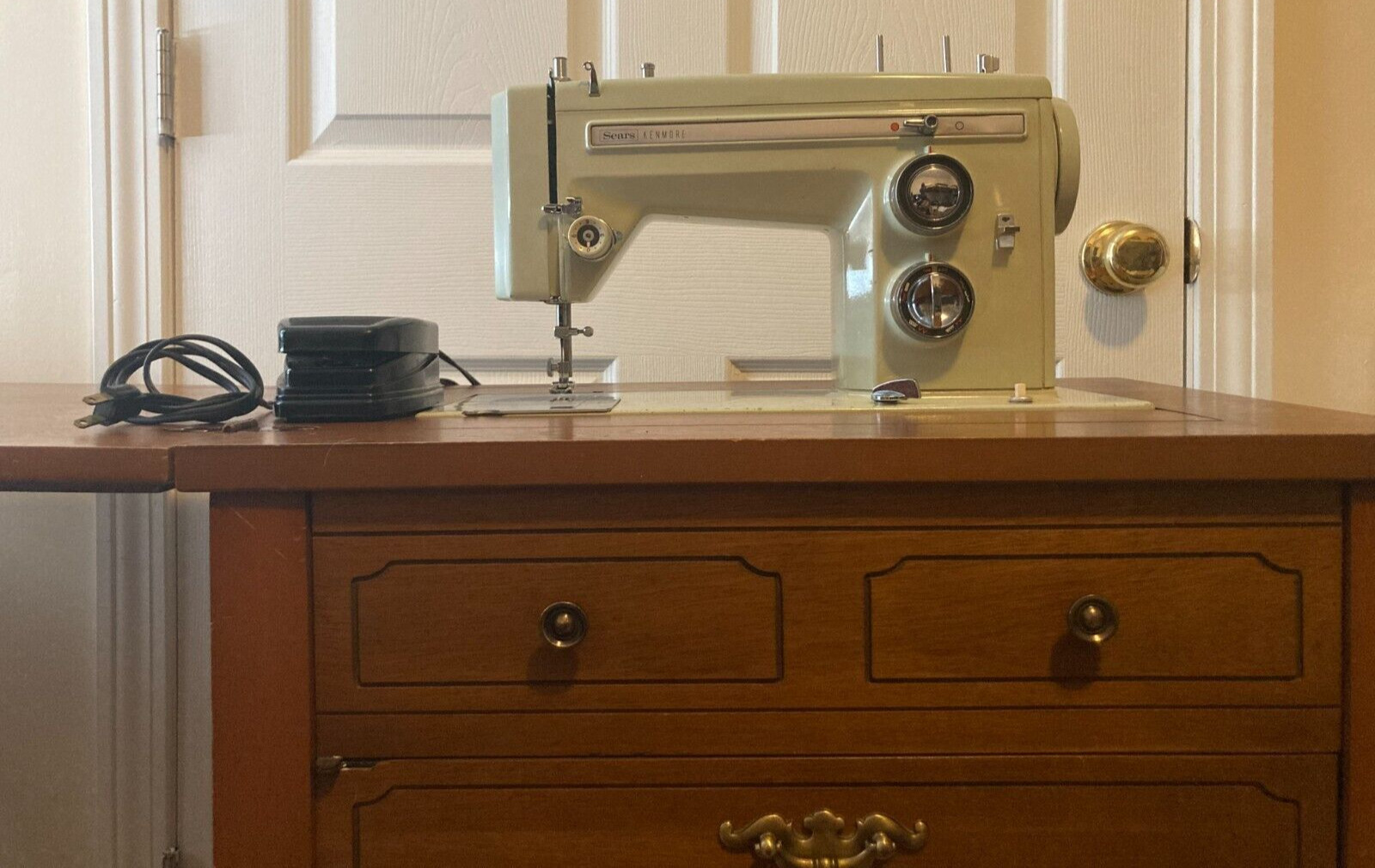 Vintage Sears Kenmore Sewing Machine Model 158.14001 with Pedal Serviced, Tested