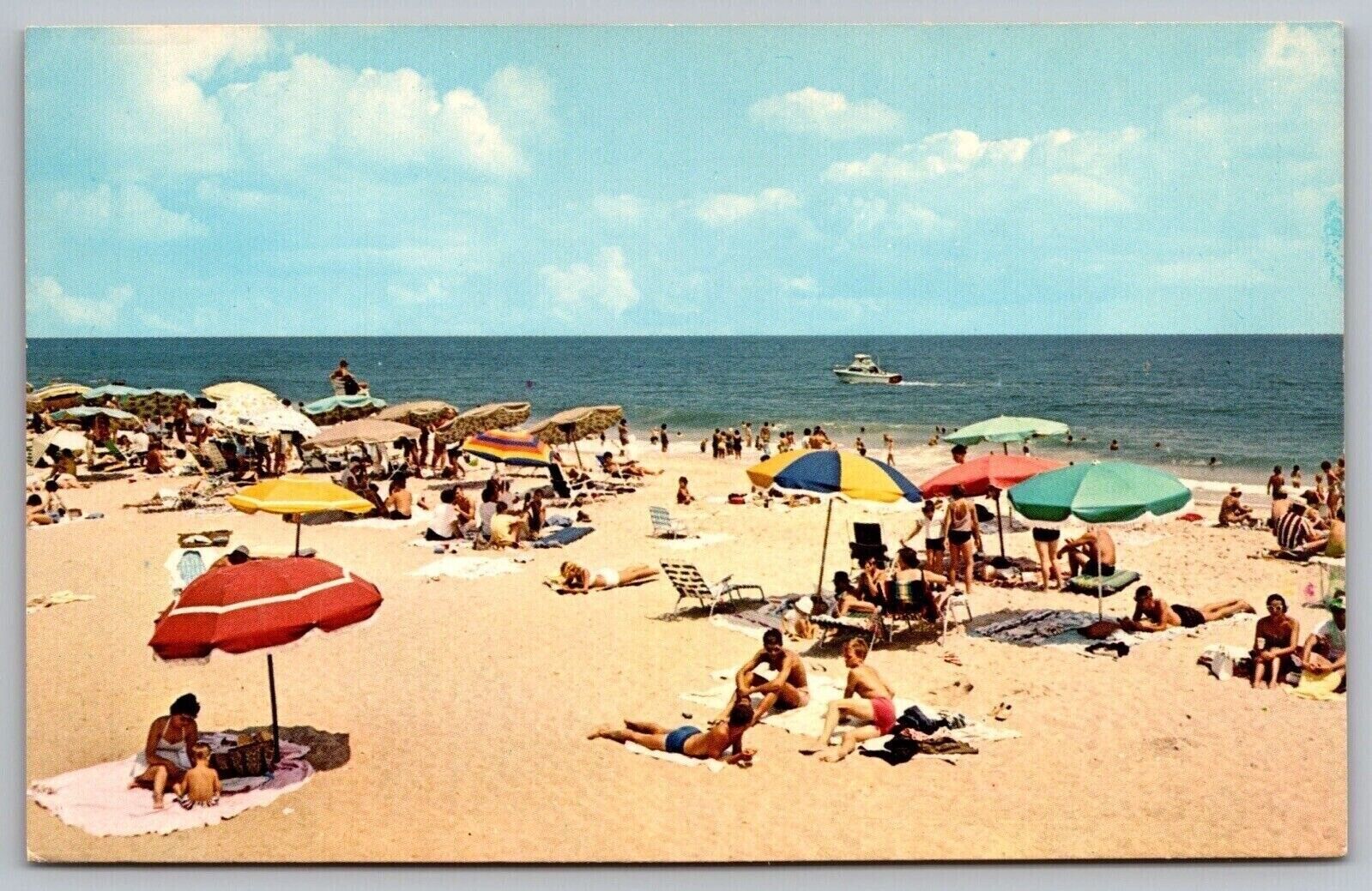 Mid Summer Rehoboth Beach Delaware Atlantic Coast Resort Shoreline VNG Postcard