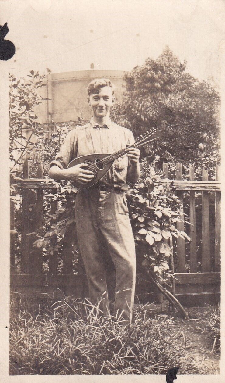 Original Photo YOUNG MAN with MANDOLIN Lancaster Pennsylvania PA c. 1919-1920 C