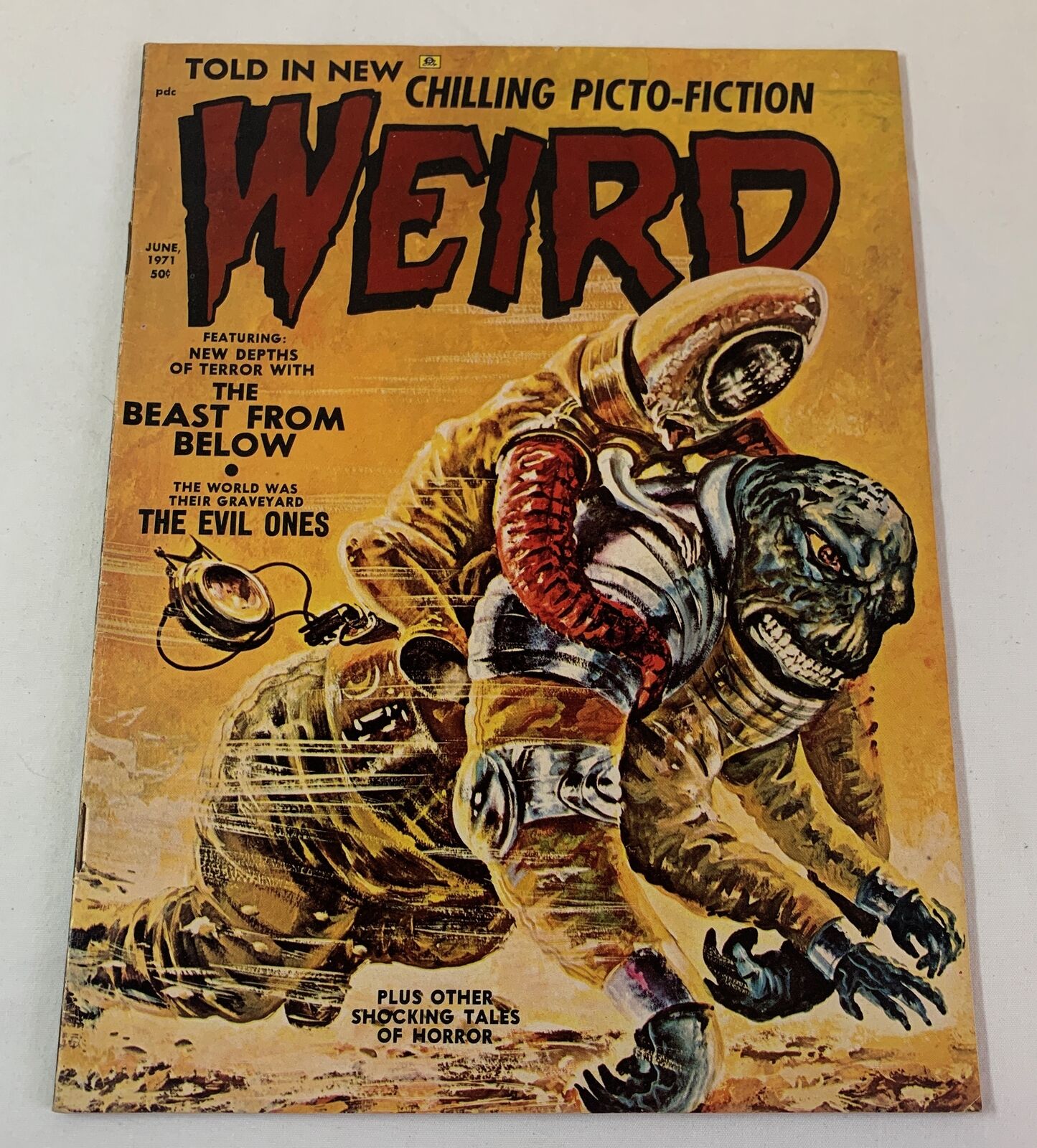 June 1971 WEIRD V.5 #3 ~ Eerie Publications ~ mid-grade