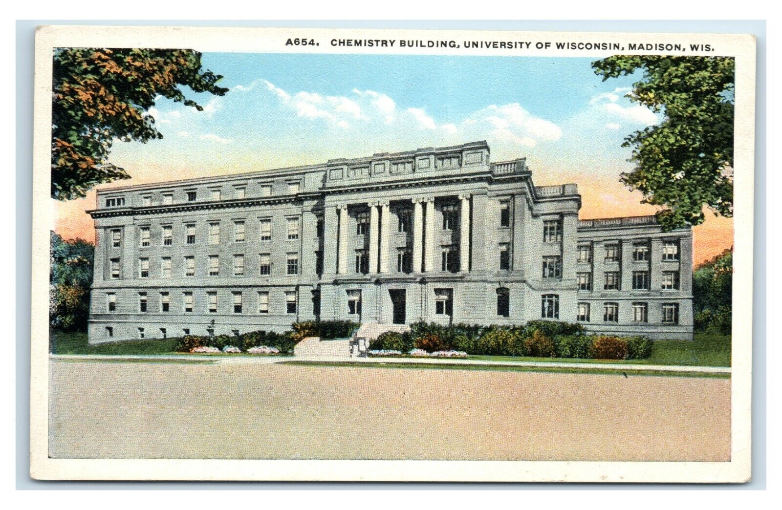 Postcard Chemistry Building, University of Wisconsin, Madison G36