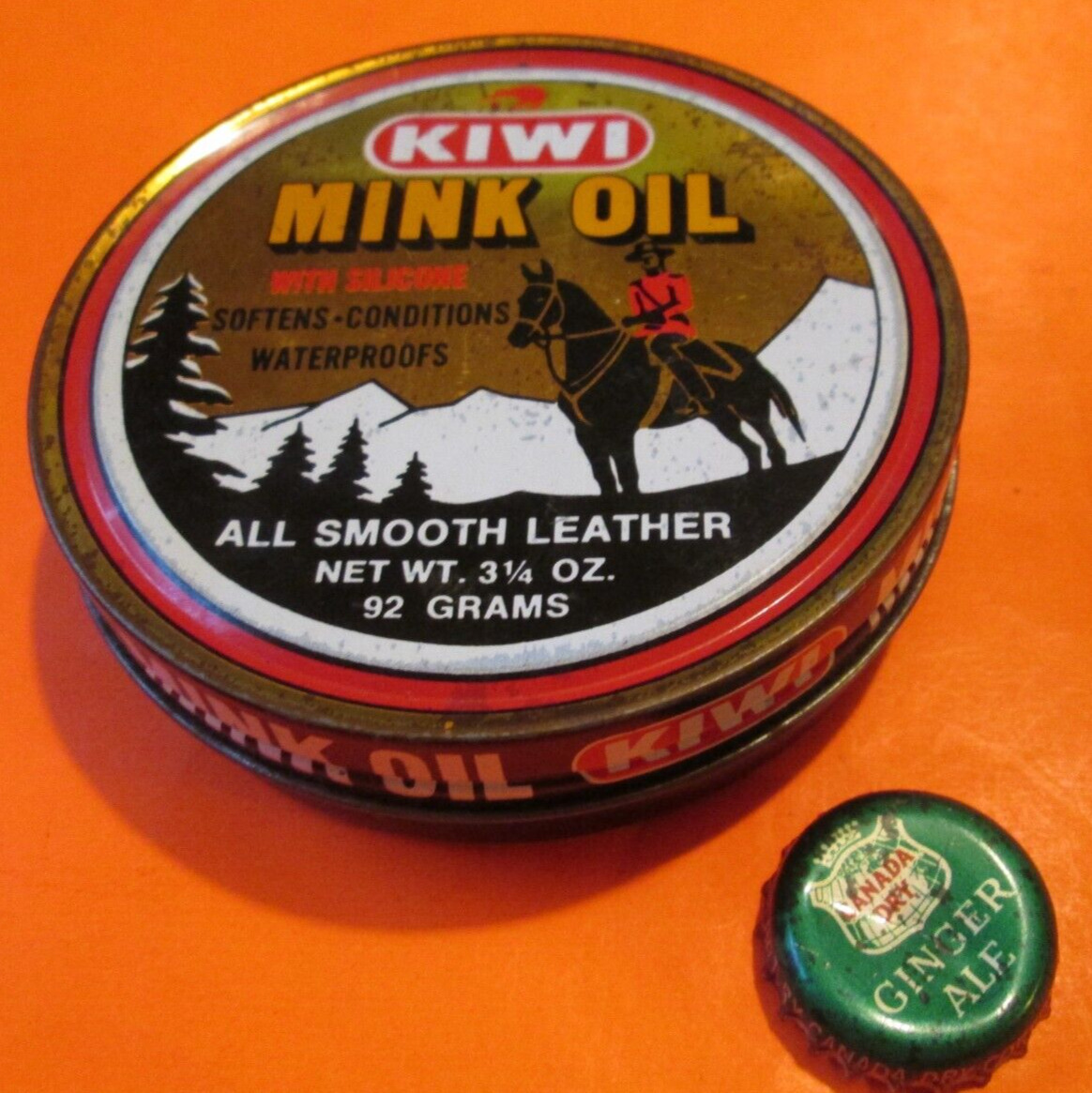 Vintage 3 1/4 oz KIWI All Smooth Leather Mink Oil TIn HORSE USA  NOTHING INSIDE