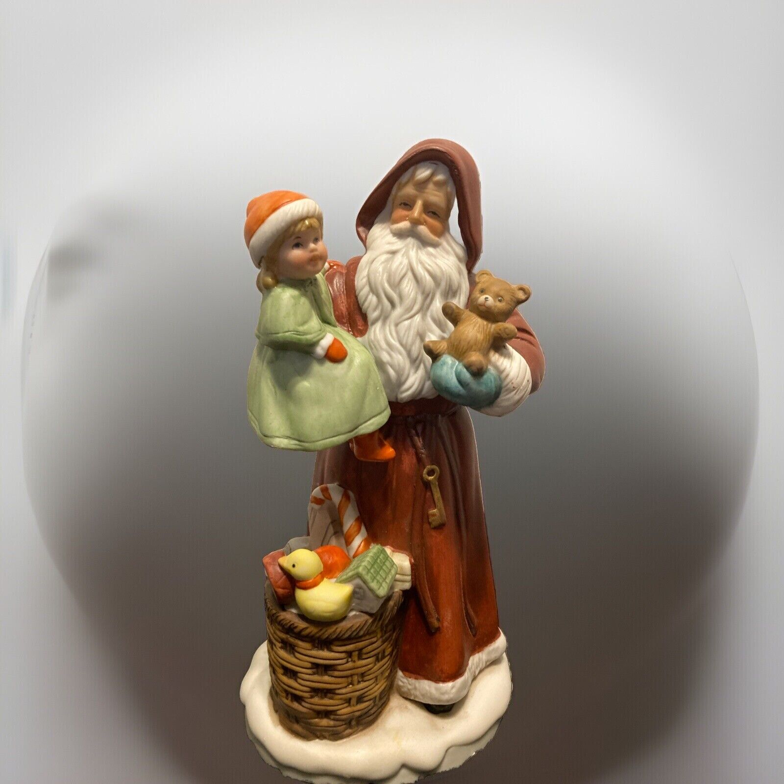Vintage Homco Porcelain Santa  With Child And Basket Of Goodies Figurine #5118
