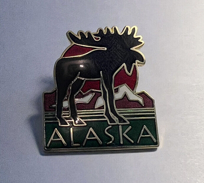 Vintage Alaska Moose Pin Pinback Metal Retro Rare Lapel , Hat ,Enamel