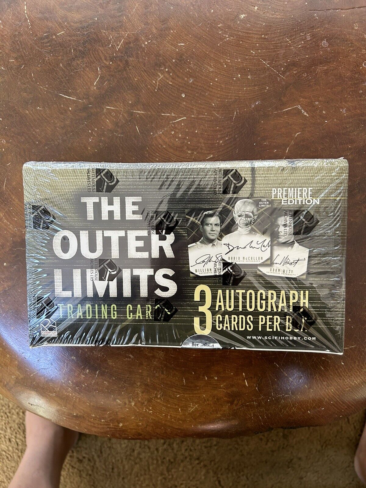 2002 Rittenhouse Outer Limits Factory Sealed Box
