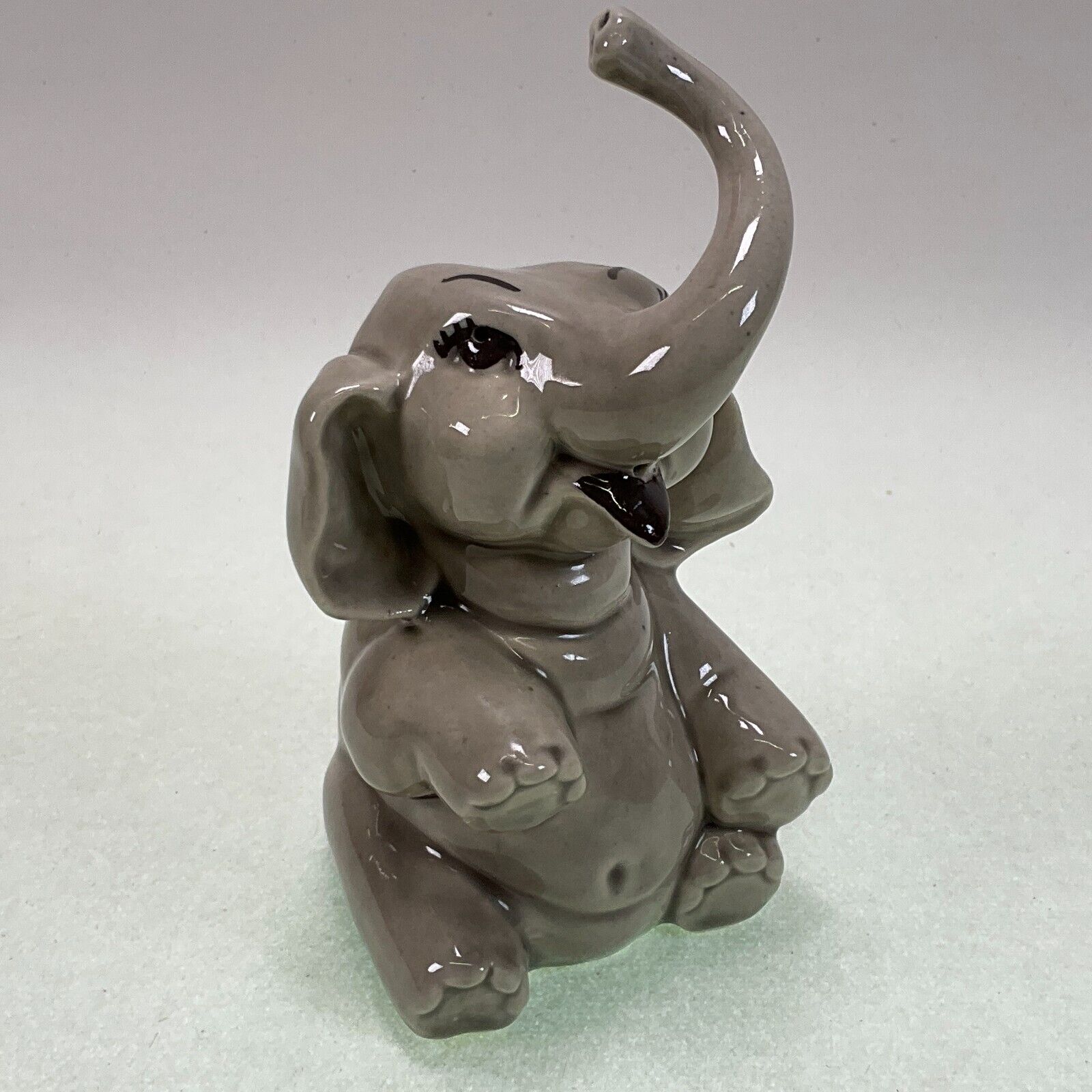 Ceramic Arts Studio Elephant Salt or Pepper Shaker Figurine Single 5\