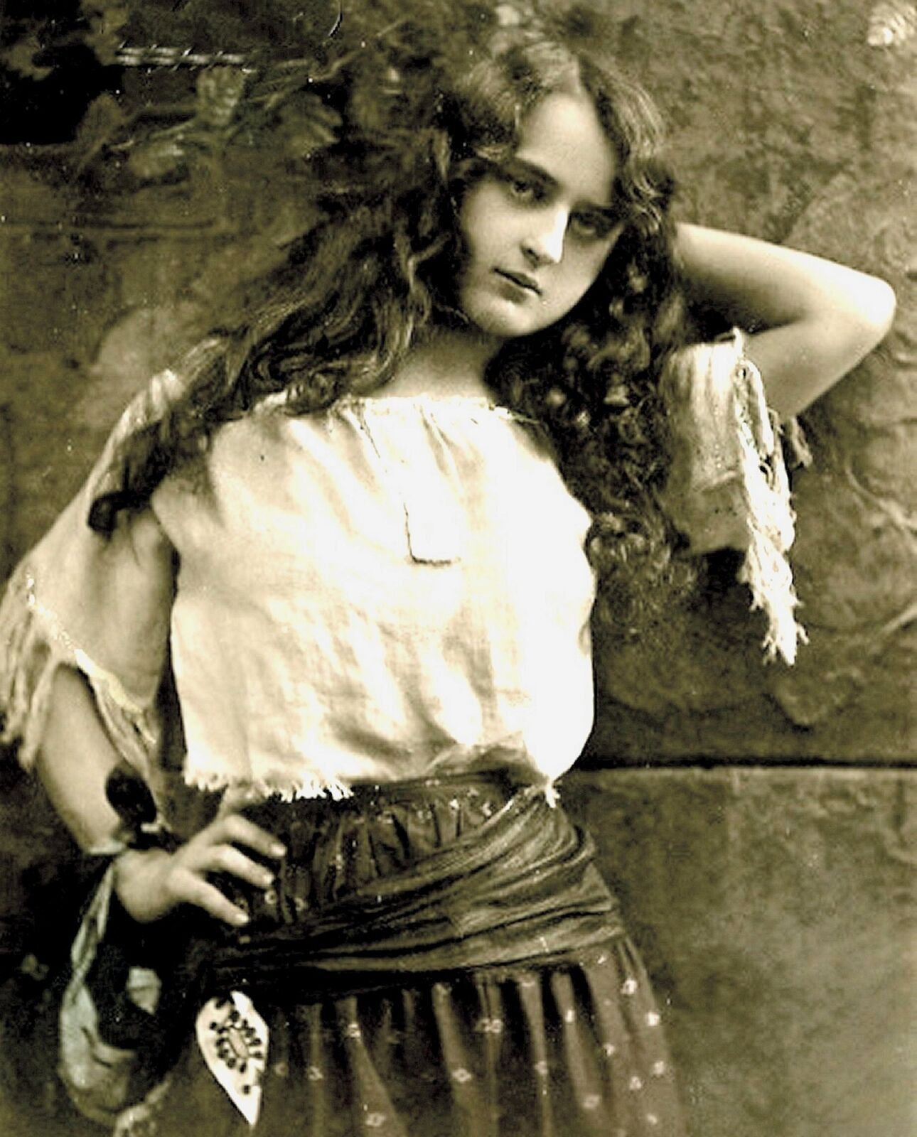 1912 GYPSY GIRL Photo ( 170-J )