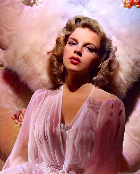 Judy Garland Stunning Beauty vintage 8 x 10  photo 1940
