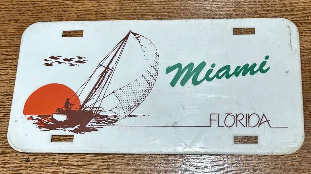 VTG 1980s MIAMI Florida Plastic License Plate